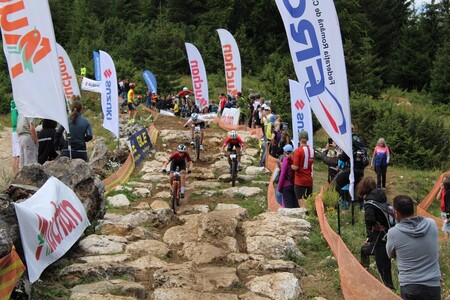 Četrtek ekipna štafeta in veliko smole za ekipo U17
